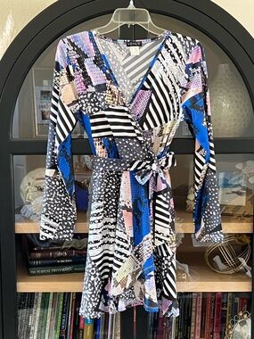 VENUS Multi-Print Long Sleeve Wrap Blouse in Blue, Black, Pink